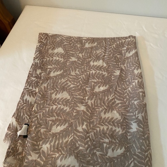 Wrap - Picture 2 of 3